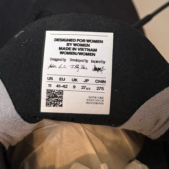 Saying One‎ Running Sneakers